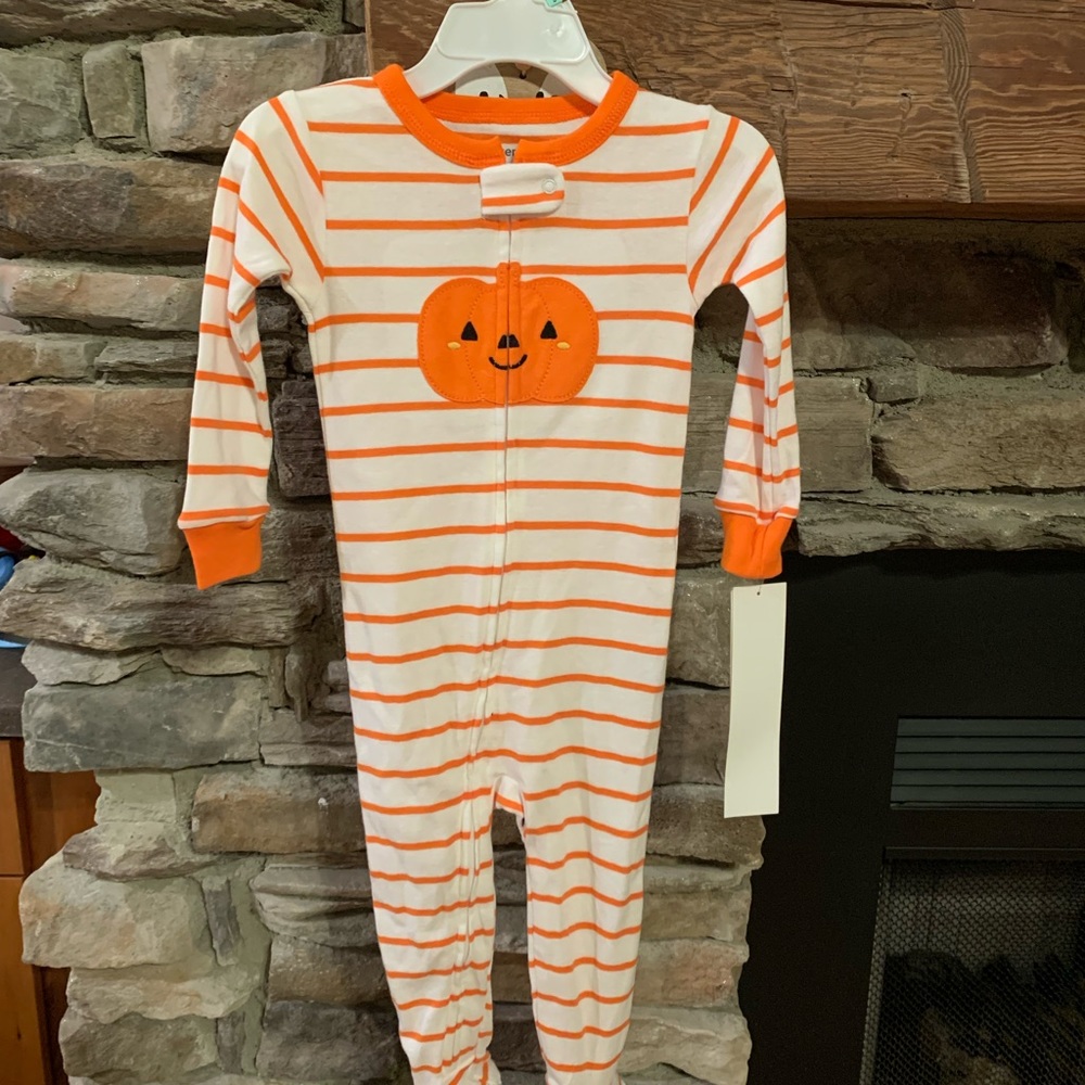 Carter’s Pumpkin onesie size 18months Halloween